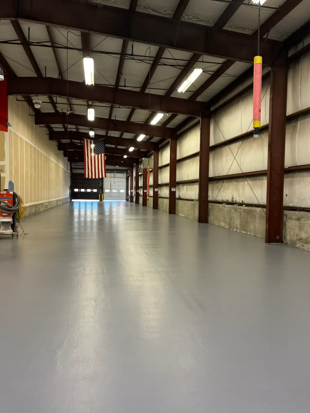 Commercial Building, Gray Coating &mdash; solid colour, high-gloss floor coating
