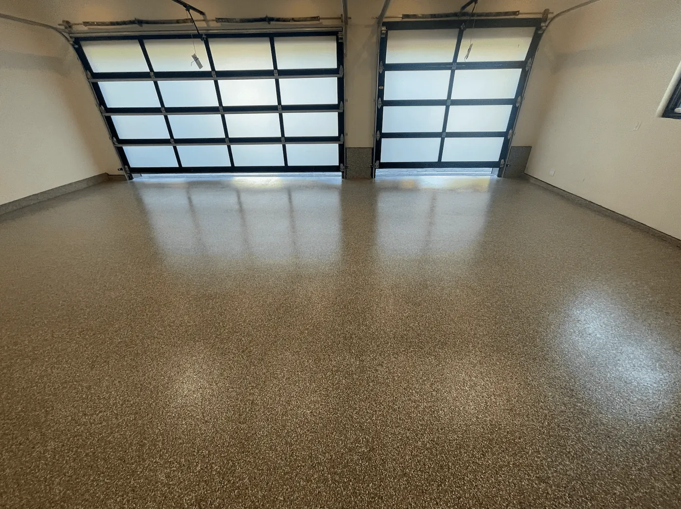 Residential Garage, Caramel Flake &mdash; full-broadcast flake floor coating