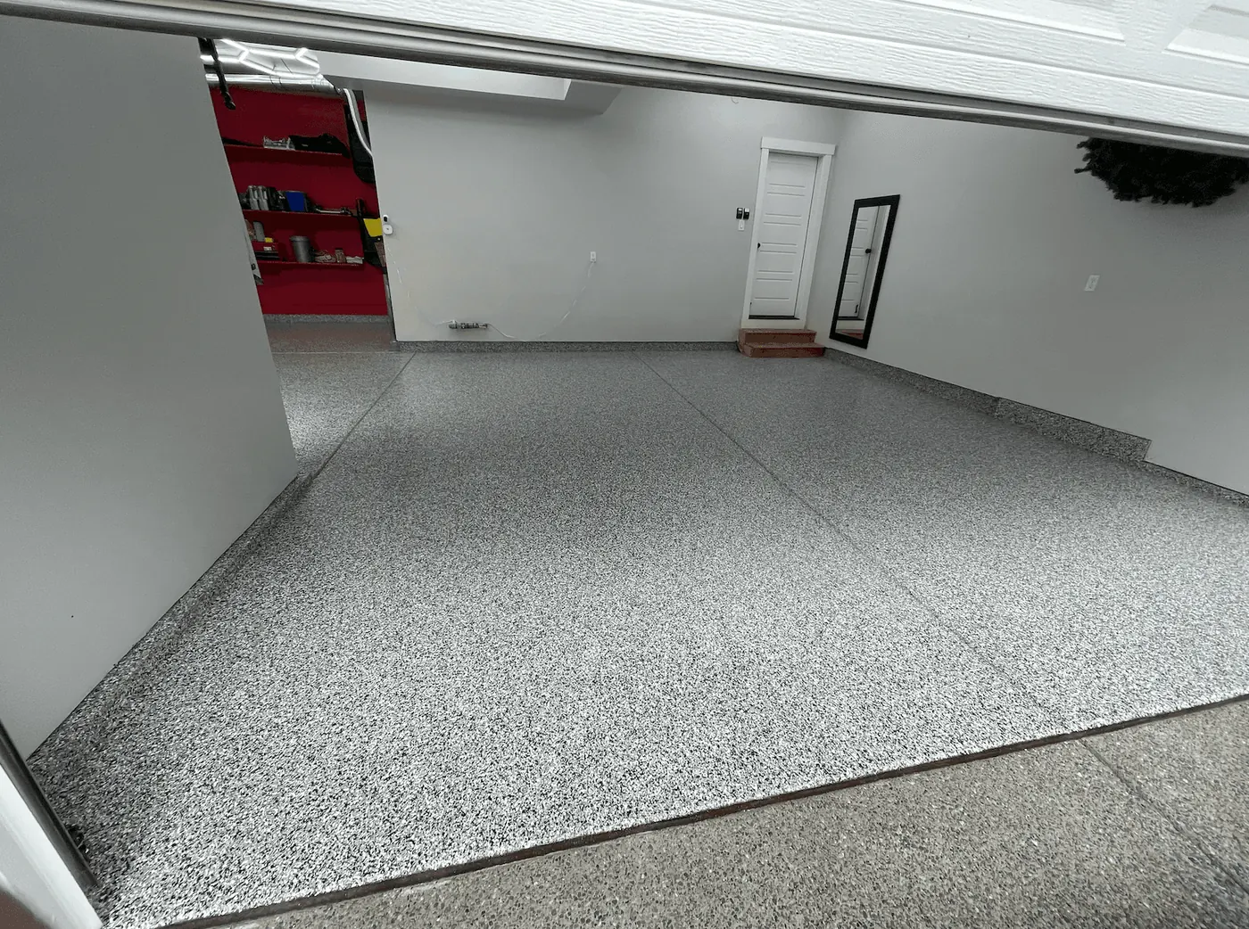 Enthusiast Garage, Storm Gray Flake &mdash; full-broadcast flake floor coating